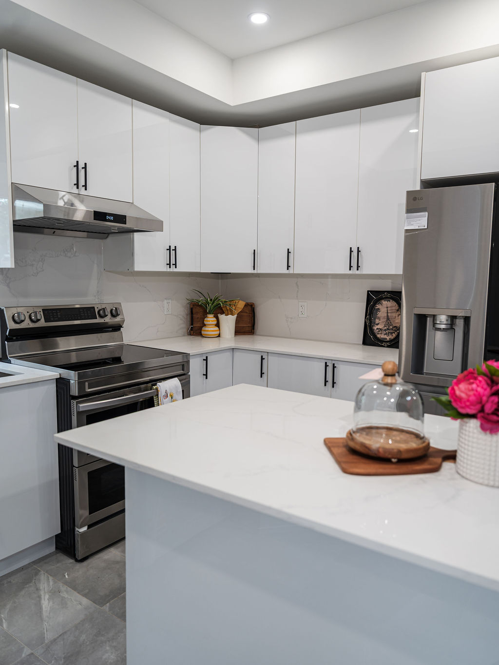 Modern High-Gloss Kitchen Cabinets