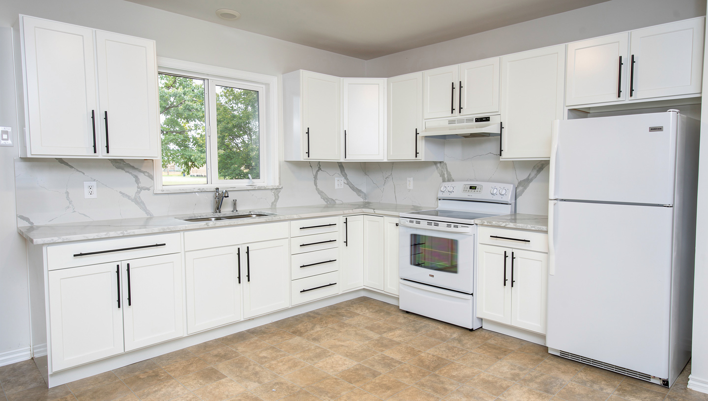 Myers Park Classic White Shaker - After Completed Kitchen Installation
